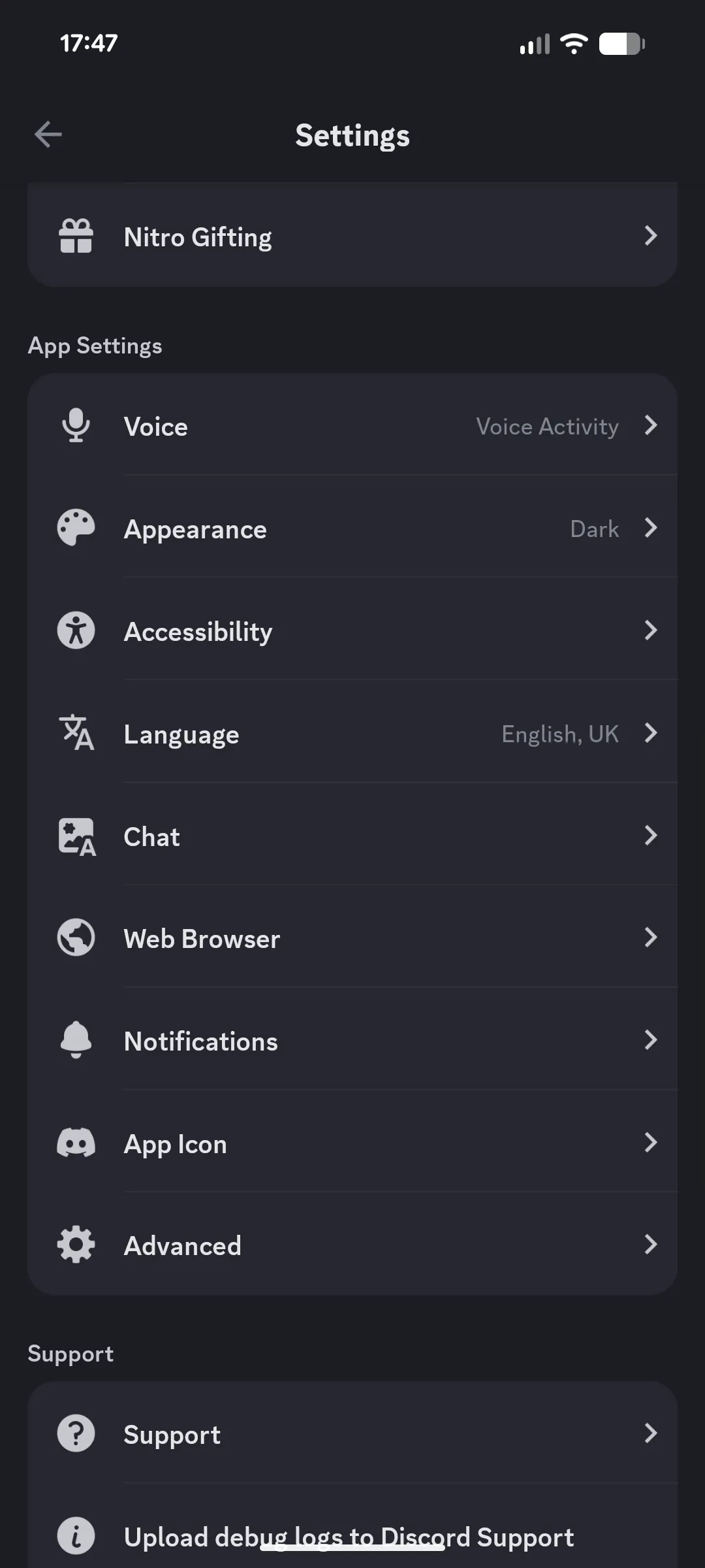 Discord mobile app settings page focused on the App Settings section with the Advanced option near the bottom of the screen